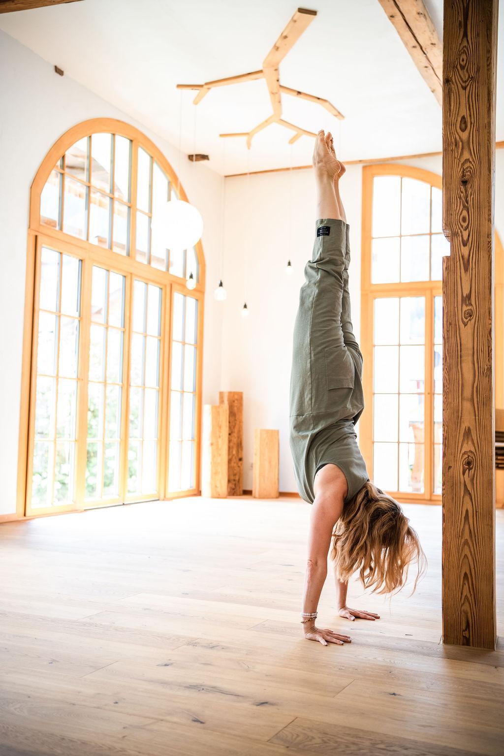 Yoga Teacher Training (200h)